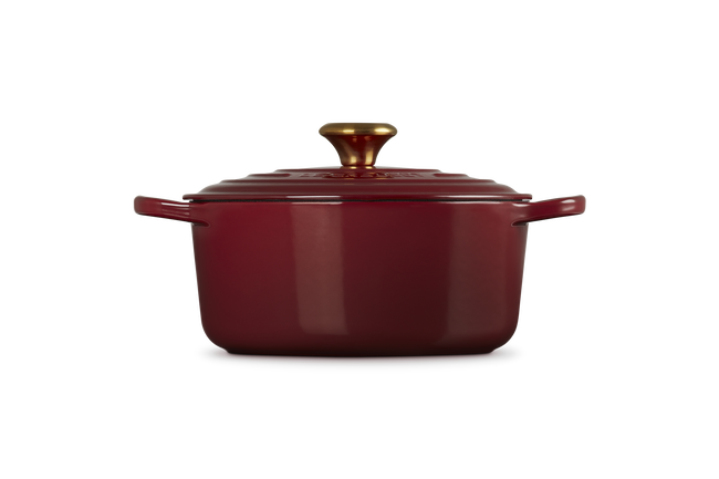 Le Creuset Cast Iron Signature Round Casserole 24cm RhoneGarnet image number 4